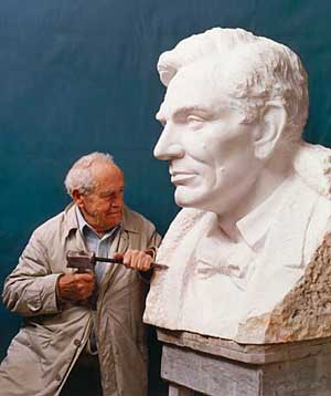 Avard T. Fairbanks carving Abraham Lincoln