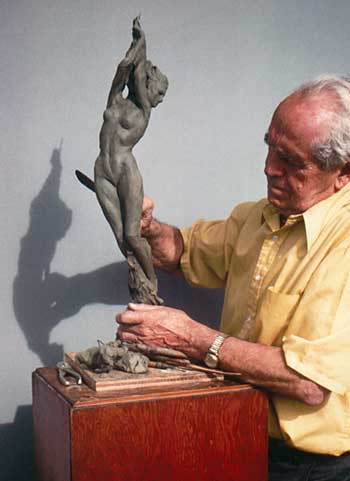 Fairbanks sculpts Pele